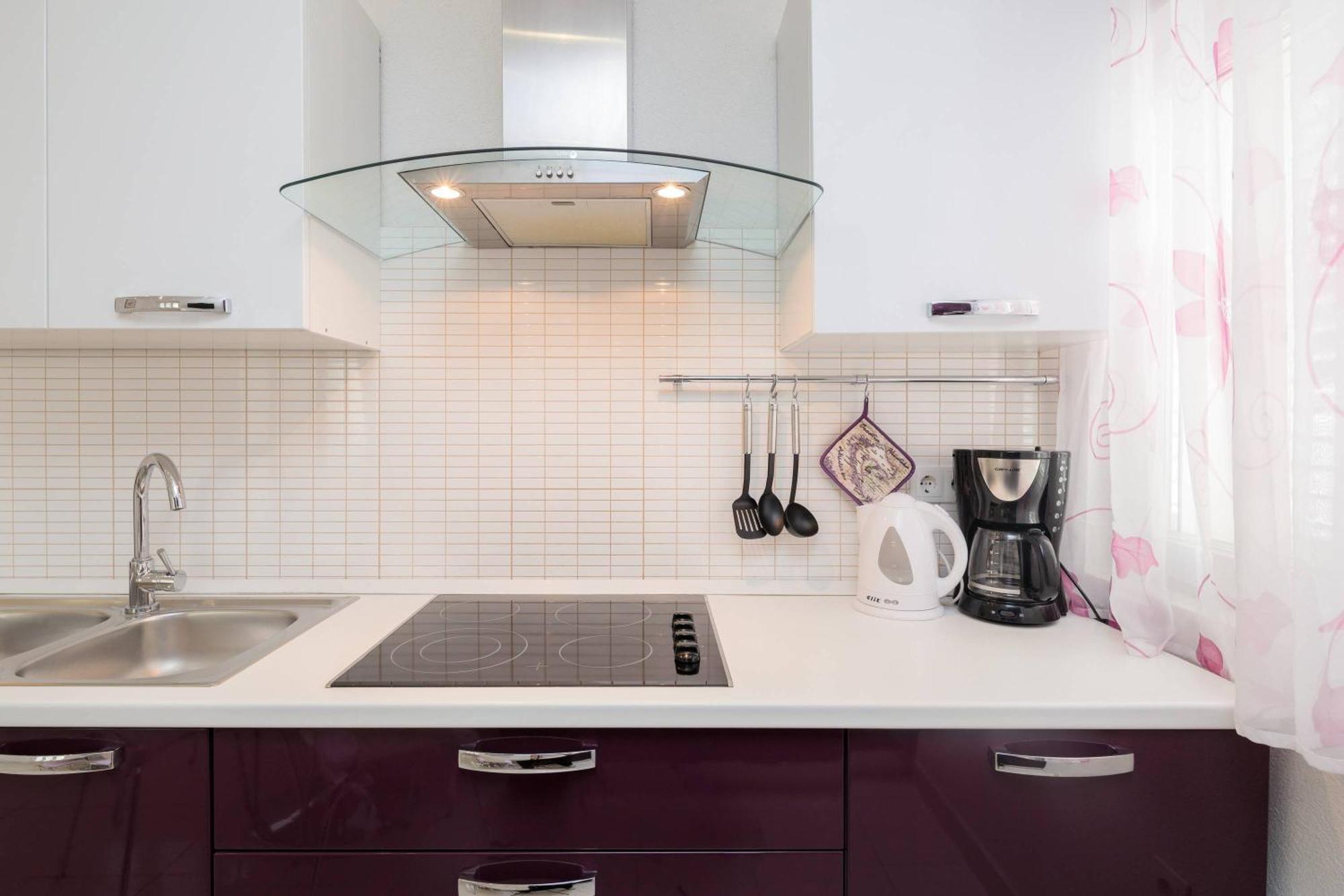 Gem Of The Sea Luxury Beach Apartment With Brand New Heating Infinity Pool トロギール エクステリア 写真